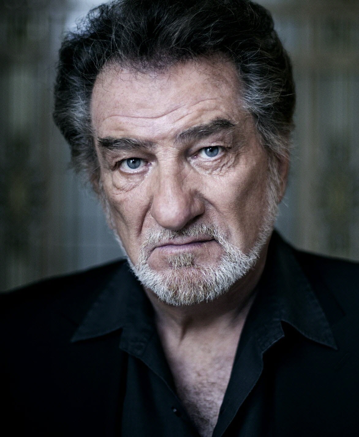 dans-son-ouvrage-eddy-mitchell-n-oublie-pas-johnny-l-ami-d-enfance-et-le-vieux-pote-d-une-vie-photo-rudy-waks-1602352048